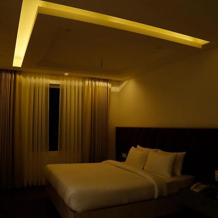 Dayal Hotel Una (Himachal Pradesh) Esterno foto