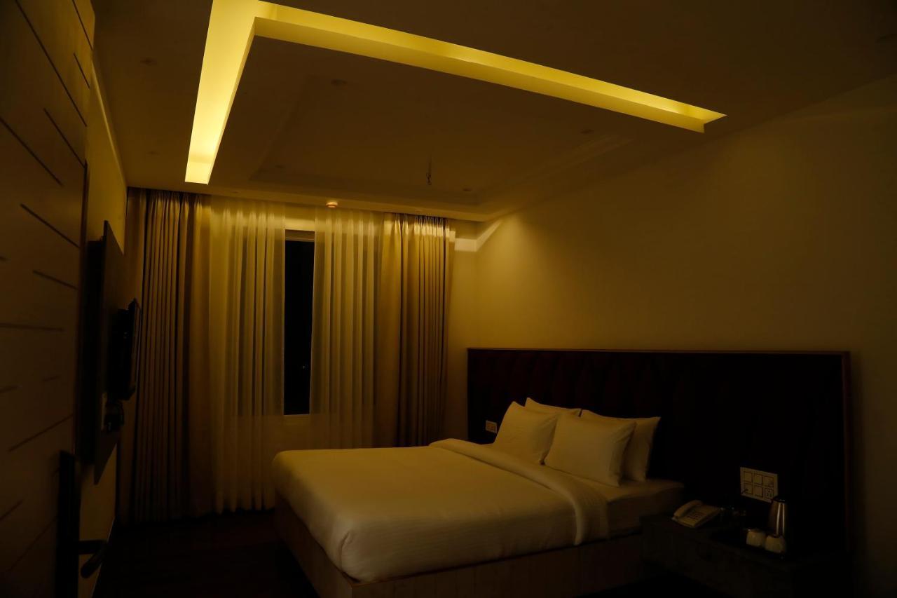 Dayal Hotel Una (Himachal Pradesh) Esterno foto